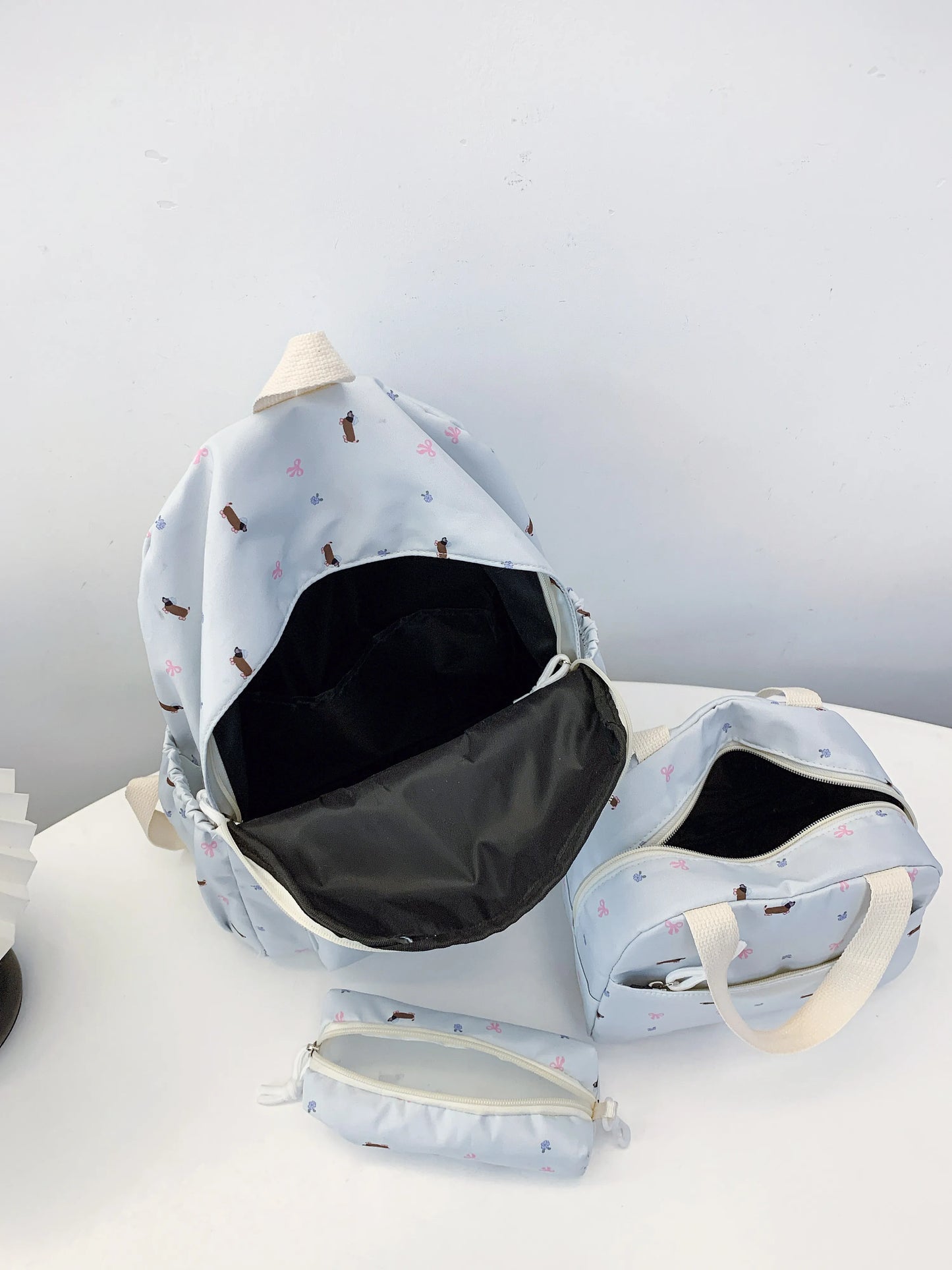 35f42adb4d3b4ae58fc4301f0ca72a82-Max-Origin